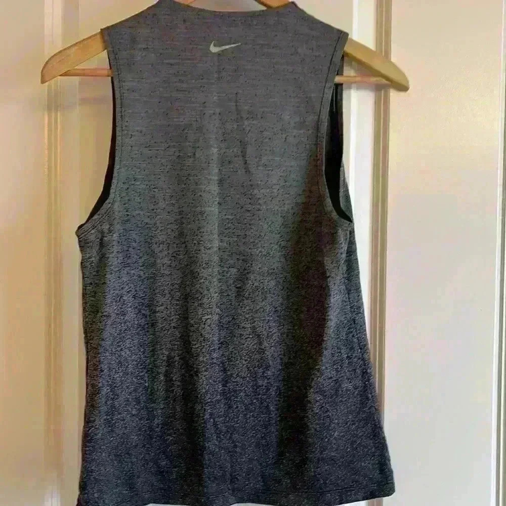 Nike shirt - Picture 3 of 4